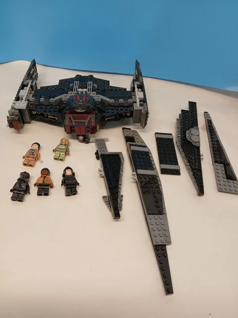 LEGO Star Wars 7672 Rogue Shadow 2008 Incomplete Ship Parts Force Unleashed