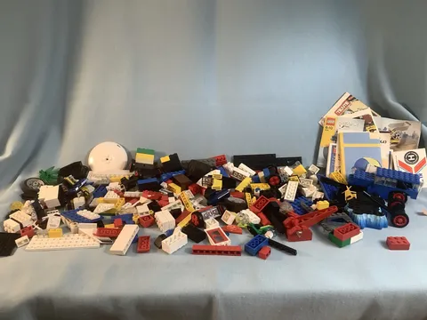Vintage LEGO Random Pieces 1.75lb Bulk Lot Mixed Bricks Blocks Parts 70’s-00’s