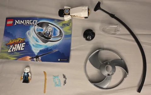LEGO® Minifigure njo0159 w/ Airjitzu - Zane Ninjago Possession, w/ Instructions