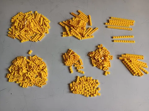 LEGO BULK LOT 416 YELLOW PLATES 1X1 1X2 1X3 1X4 1X6 1X8 1X10 1X12 2X2 CORNER