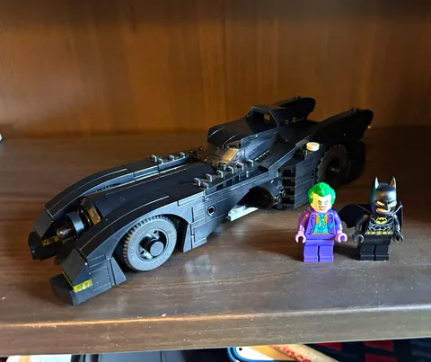 LEGO DC Batman Batmobile Batman vs Joker Chase 76224 438pcs Brick Separator