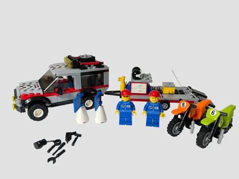 LEGO City 4433 Dirt Bike Transporter 2012 Retired Complete w/ Minifigs Manual