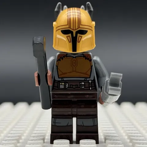 Lego Star Wars Armorer Minifigure sw1171 Armorer's Mandalorian Forge 75319