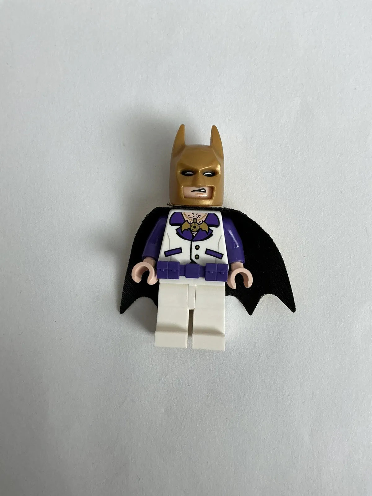 LEGO DC Super Heroes Roller Disco Batman (30607) Minifigure. Missing Skates.