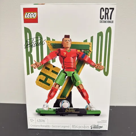 LEGO Cristiano Ronaldo Soccer Legend CR7 854pc NEW Factory Sealed World Cup