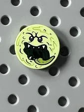 LEGO 14769pb051 Ninjago Ghost Face Dark Purple Eyes Tile Round 2x2 Yellowish Gr