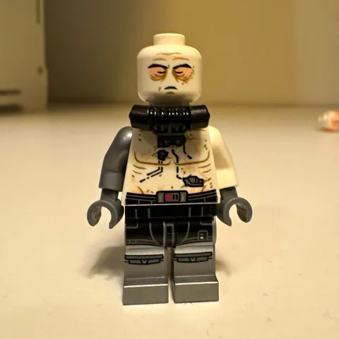 Darth Vader Bacta Tank outfit LEGO minifig. Exclusive to Darth Vaders Castle Set
