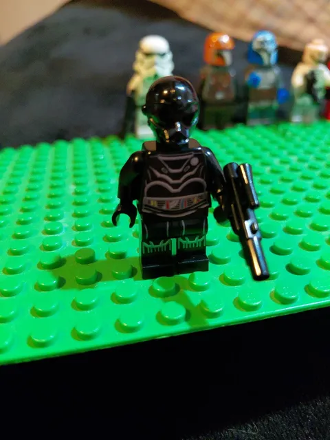 LEGO Star Wars™ NI-L8 Protocol Droid Minifigure from 75300 - sw1136