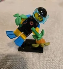 Lego Collectible Minifigure Series 20 Sea Rescuer Complete 