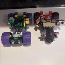 Hulk Vs Red Hulk. Vehicles Only! from LEGO Marvel: Hulk vs. Red Hulk (76078)