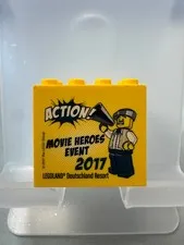 LEGO Collectible Brick Custom Brick 2x4x3 Yellow Legoland Action Movie Heroes Event 2017