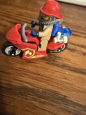 LEGO CITY FIRE FIGHTER AND MOTOR CYCLE MINIFIGURE WITH FREE SHIPPING