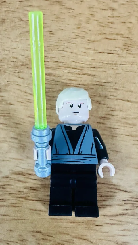 LEGO® Luke Skywalker (Dark Bluish Gray Jedi Robe) Minifigure (sw0395) 9496 Skiff