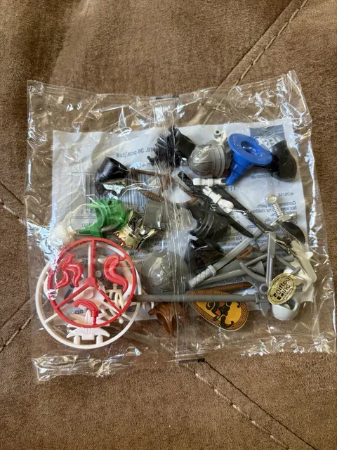 Lego Knights' Kingdom 10066 Accessories Kit - New (Castle Ninja Wizard Skeleton)