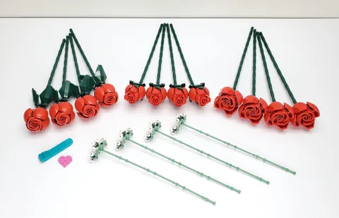 LEGO Botanicals 10328 - Bouquet of Roses - Red - 100% Complete - No Box / Manual