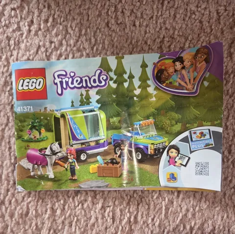 LEGO Friends 41371 Mia's Horse Trailer 216pc Set Mia Horse Without Box 6-12