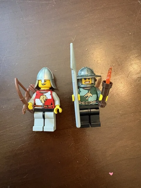 LEGO Kingdoms Lion Kingdom Archer & Dragon Guard Minifigure