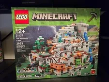LEGO Minecraft: The Mountain Cave (21137) Retired set, brand new!