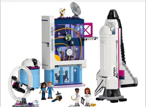 LEGO Friends: Olivia's Space Academy (41713)