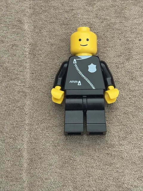 Authentic LEGO Minifigure Police Officer w/ zipper & Badge minifig ^