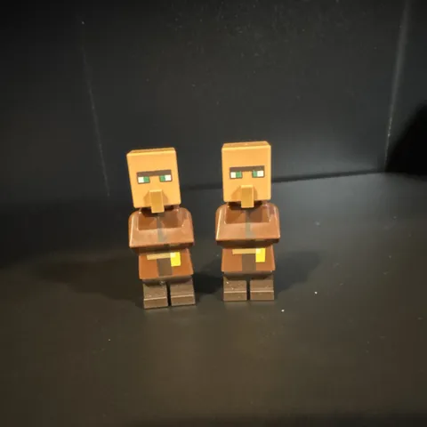 LEGO Minecraft Villager Minifigure Lot of 2