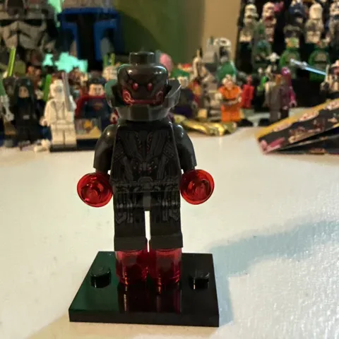 LEGO Marvel Ultron Prime Minifigure SH0175 Avengers Age of Ultron 76031