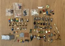 Mixed Lot Pieces & Parts of Lego Figures & Other Figures and Accessory Parts