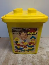 LEGO DUPLO: Extra Large Value Bucket (2424) GOOD USED CONDITION Parts As Shown