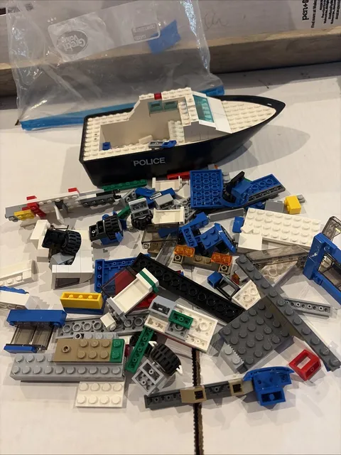VTG LEGO 4010 POLICE RESCUE BOAT 