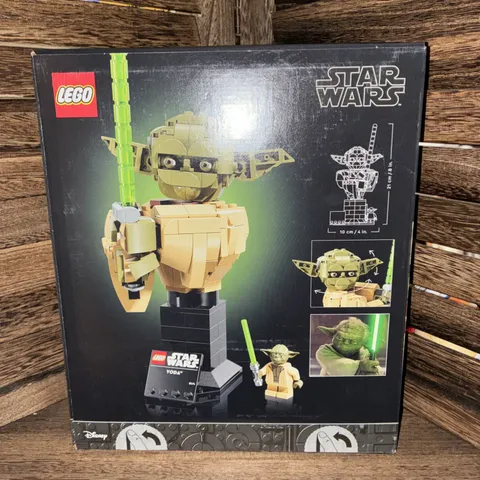 Authentic LEGO STAR WARS YODA Building Set (75438) 399 Pieces Sealed BOX DAMAGE