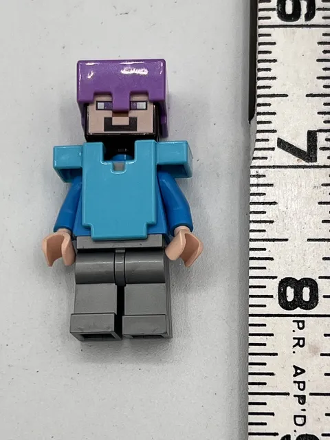 Lego Minecraft Steve - Diamond Helmet, and Armor Minifigure Figure
