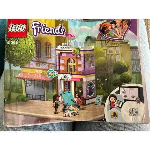 LEGO FRIENDS: Emma's Art Studio (41365) Partial Set Figurines Included