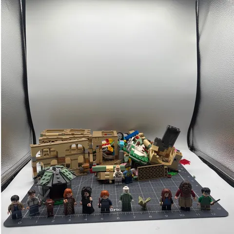 LEGO Harry Potter Minifigure Lot Hogwarts Hagrid Hut Voldemort Bellatrix Hagrid