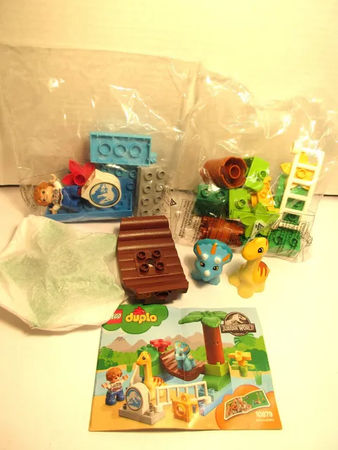 LEGO DUPLO: Jurassic World: Gentle Giants Petting Zoo (10879) New