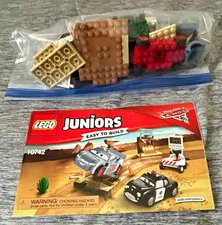 LEGO Juniors Cars 3 10742 Willy's Butte Speed Training complete w/manual
