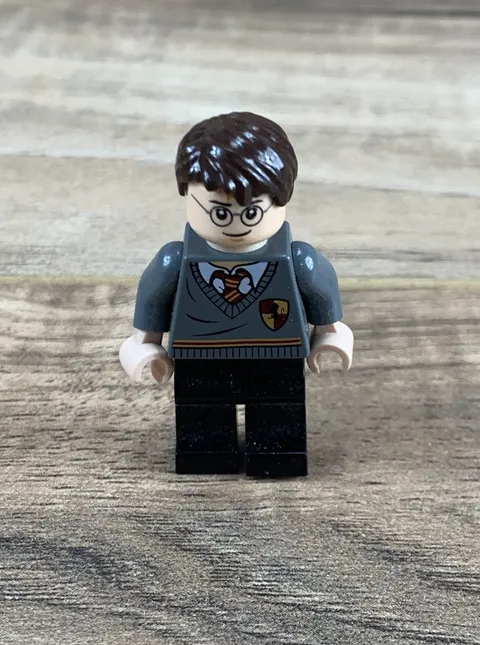 Lego Harry Potter Gryffindor Sweater Minifig Minifigure