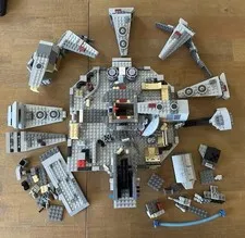 LEGO Star Wars: Millennium Falcon 75105 (Retired, 2015) Incomplete