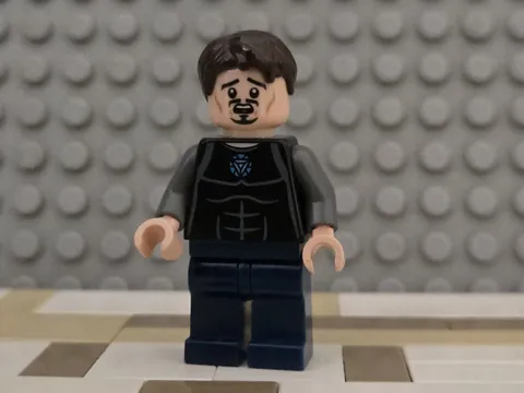 LEGO Tony Stark Minifigure - 76007 MARVEL Avengers Malibu Mansion Attack