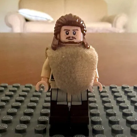 Lego Star Wars Qui-Gon Jinn Dark Brown Legs, Poncho, Reddish Brown Beard sw1334a