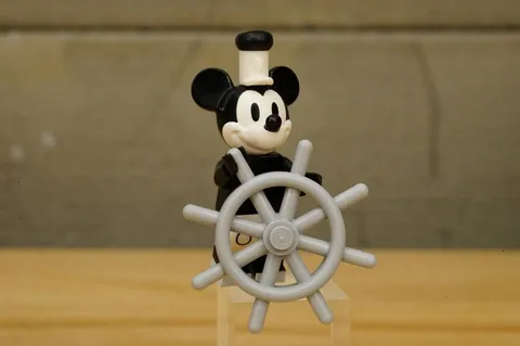 LEGO Mickey Mouse Disney Series 2 Minifigure CMF 71024 Steamboat Willie