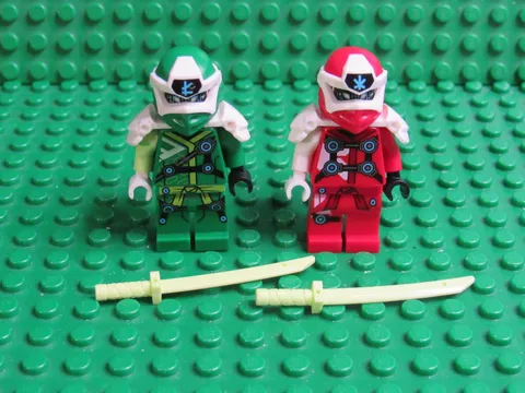 Lot 2 LEGO Ninjago Prime Empire Minifigs Digi Kai Lloyd Armor Shoulder LK46
