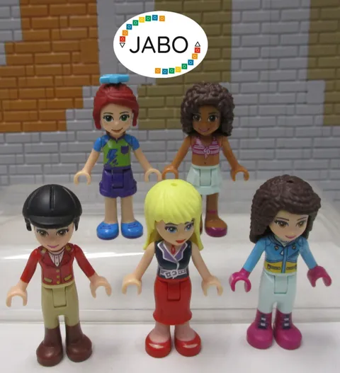 (D16 / 1 /8) Lego Friends 5 figures minifigures