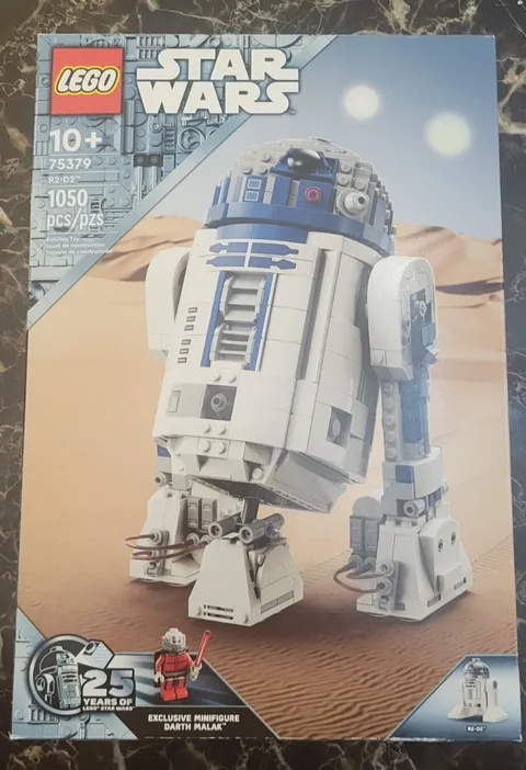 LEGO Star Wars: R2-D2 (75379)