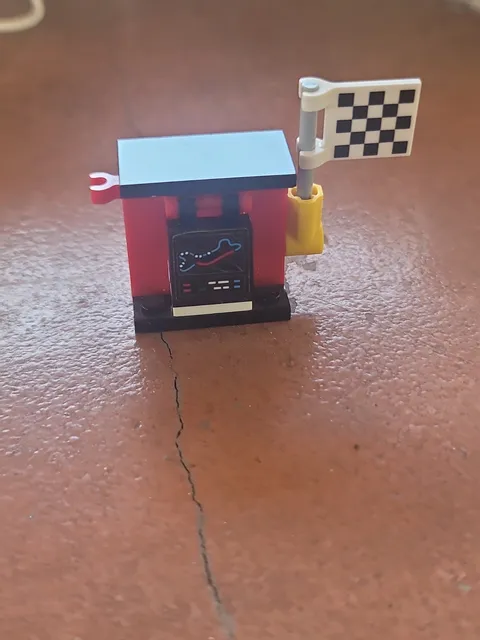 LEGO SPEED CHAMPIONS Scuderia Ferrari (75879) Pit Stop Station Only (Incomplete)
