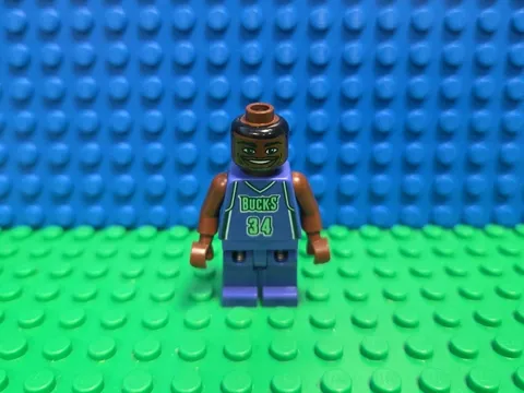 LEGO Ray Allen Minifigure #34 3560 NBA Milwaukee Bucks CMF Lot nba005 Rare HTF 
