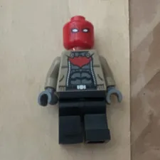 LEGO Minifigure Red Hood