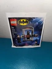 LEGO Batman 30726 Bruce Wayne & Batsuit 35 Pieces New Sealed Building Set 7+