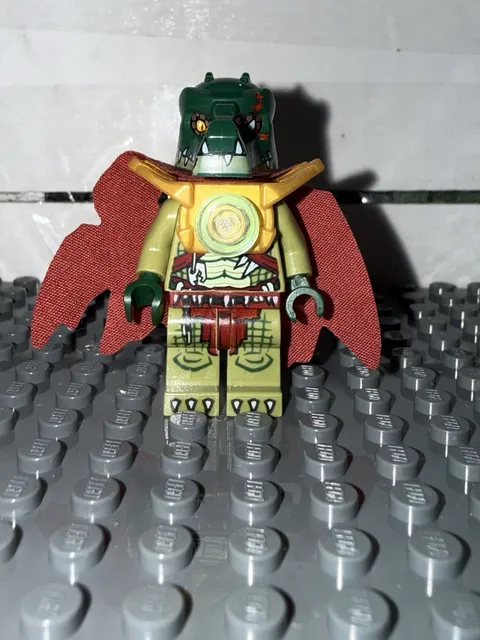 Lego Loc024 - Cragger - Light Armor, Cape