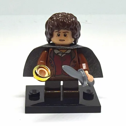 LEGO The Lord of the Rings Frodo Baggins Minifigure w/ Cape Ring & Sword lor003