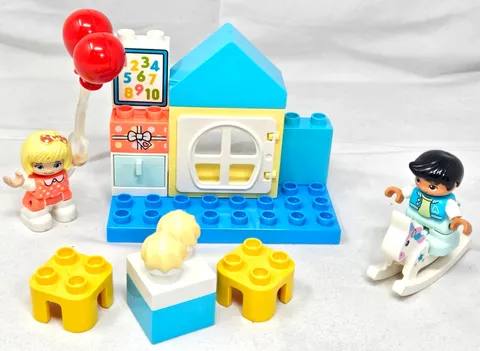 Lego Duplo 10925 - Town Playroom - Dollhouse Room w/ Rocking Horse - COMPLETE!